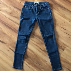 Levi’s 535 legging skinny jean